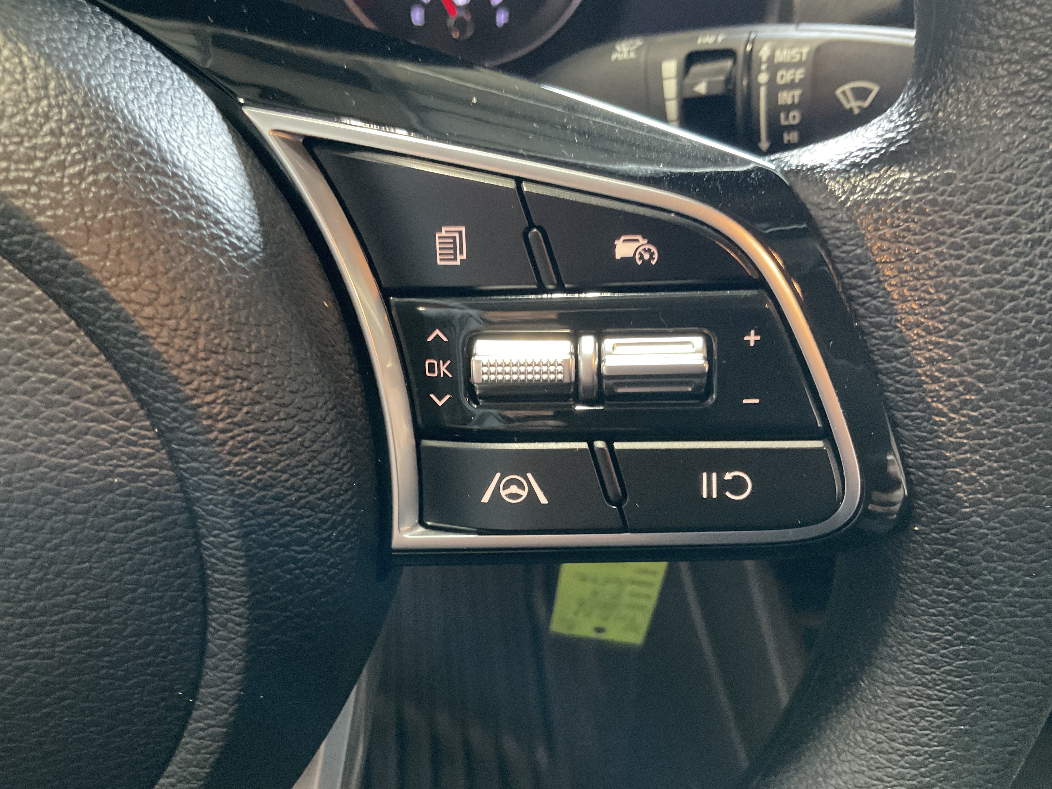 Used 2023 Kia Forte LXS FWD image 29