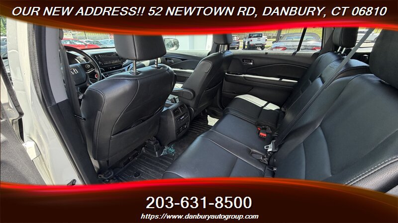 Used 2019 Honda Pilot Touring image 17