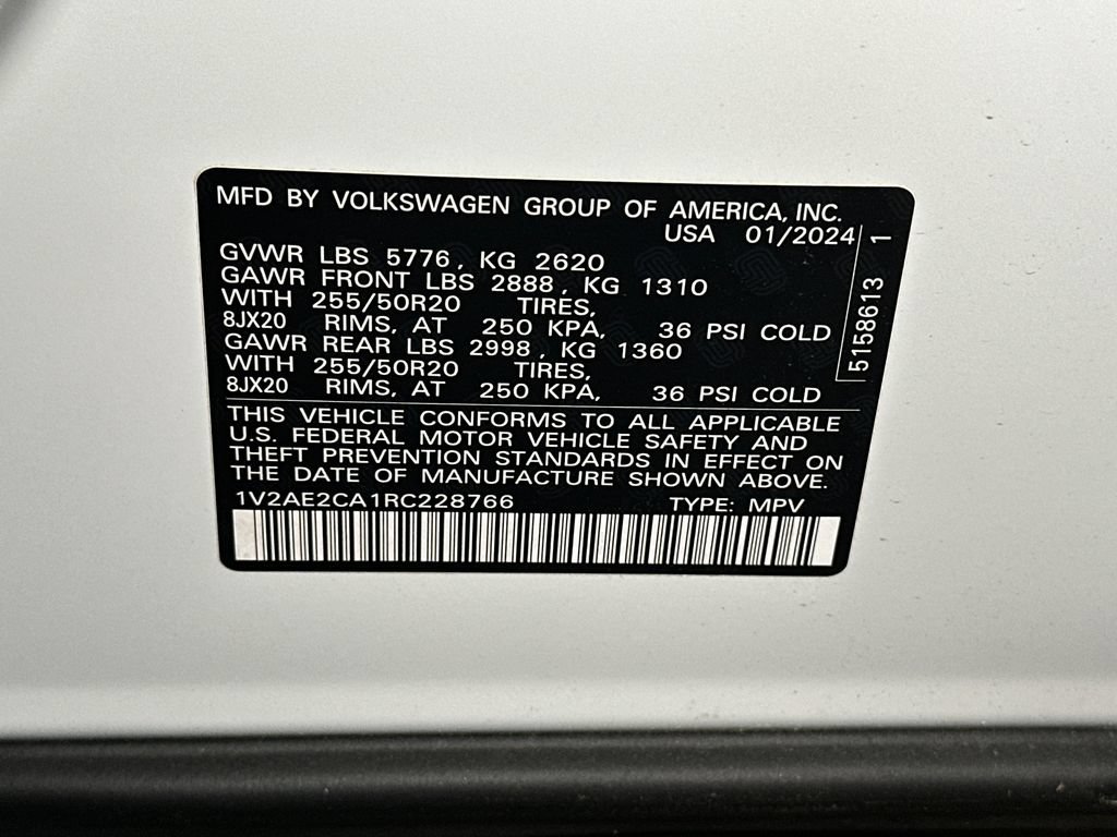 Used 2024 Volkswagen Atlas Cross Sport SEL R-Line AWD/4WD image 32