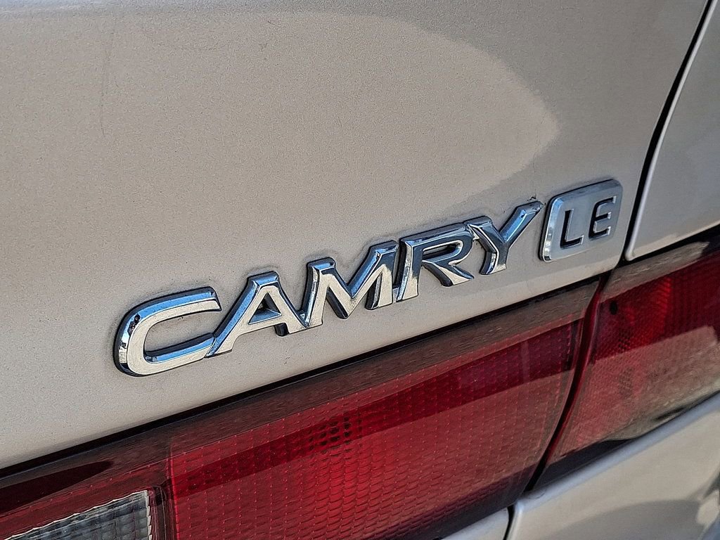 Used 1998 Toyota Camry LE FWD image 28