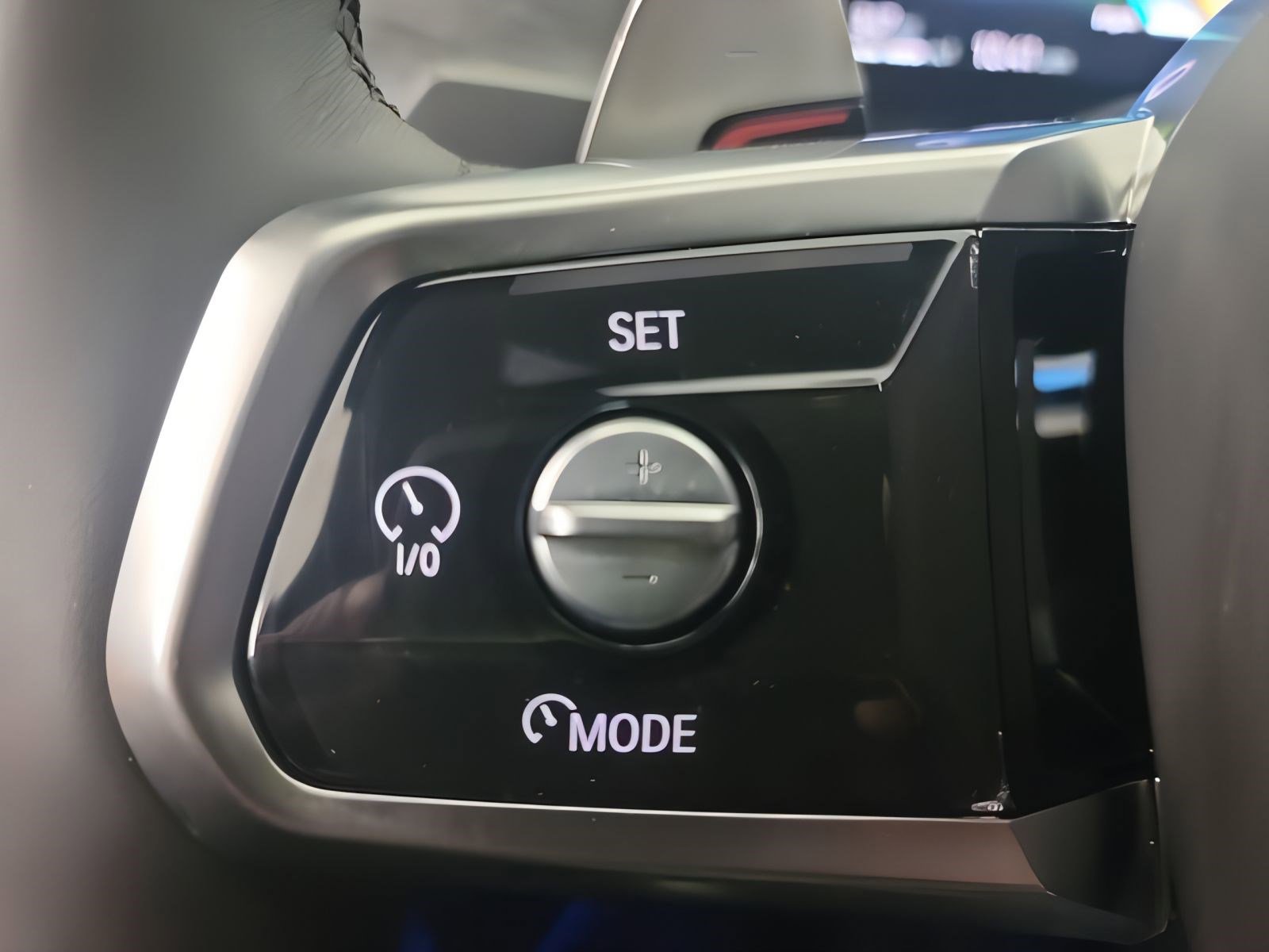 Used 2025 BMW 760i xDrive w/ Executive Package image 13