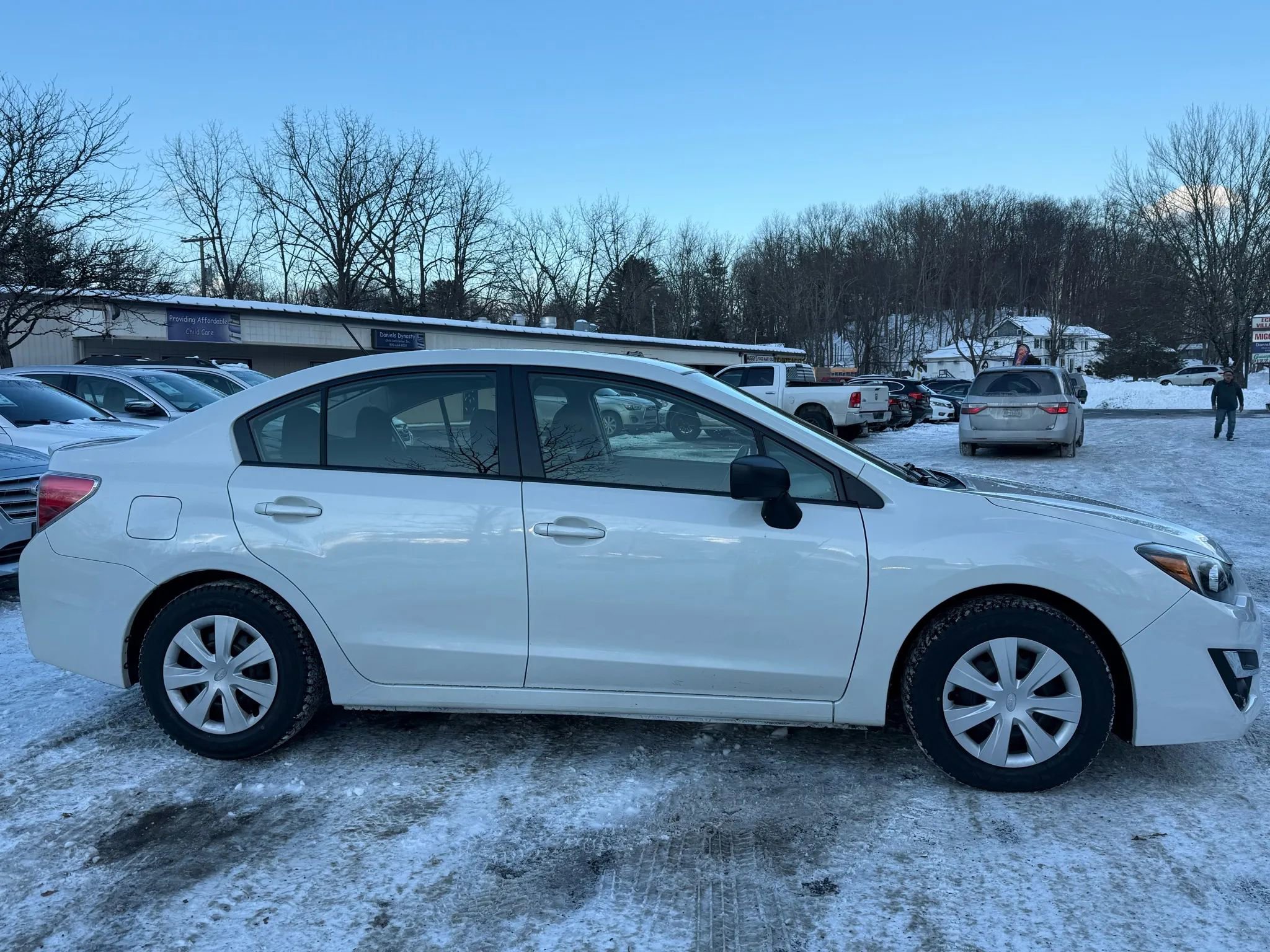 Used 2016 Subaru Impreza 2.0i image 4