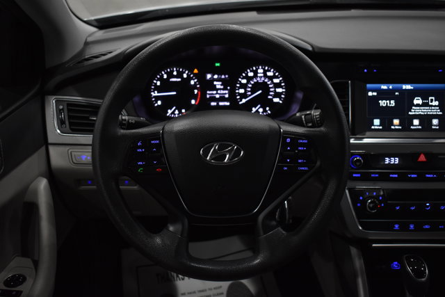 Used 2017 Hyundai Sonata SE image 16