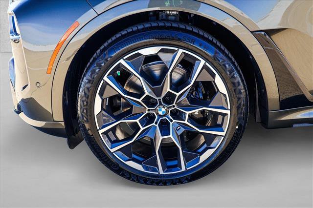 New 2027 BMW X7 xDrive40i w/ M Sport Package AWD/4WD image 9