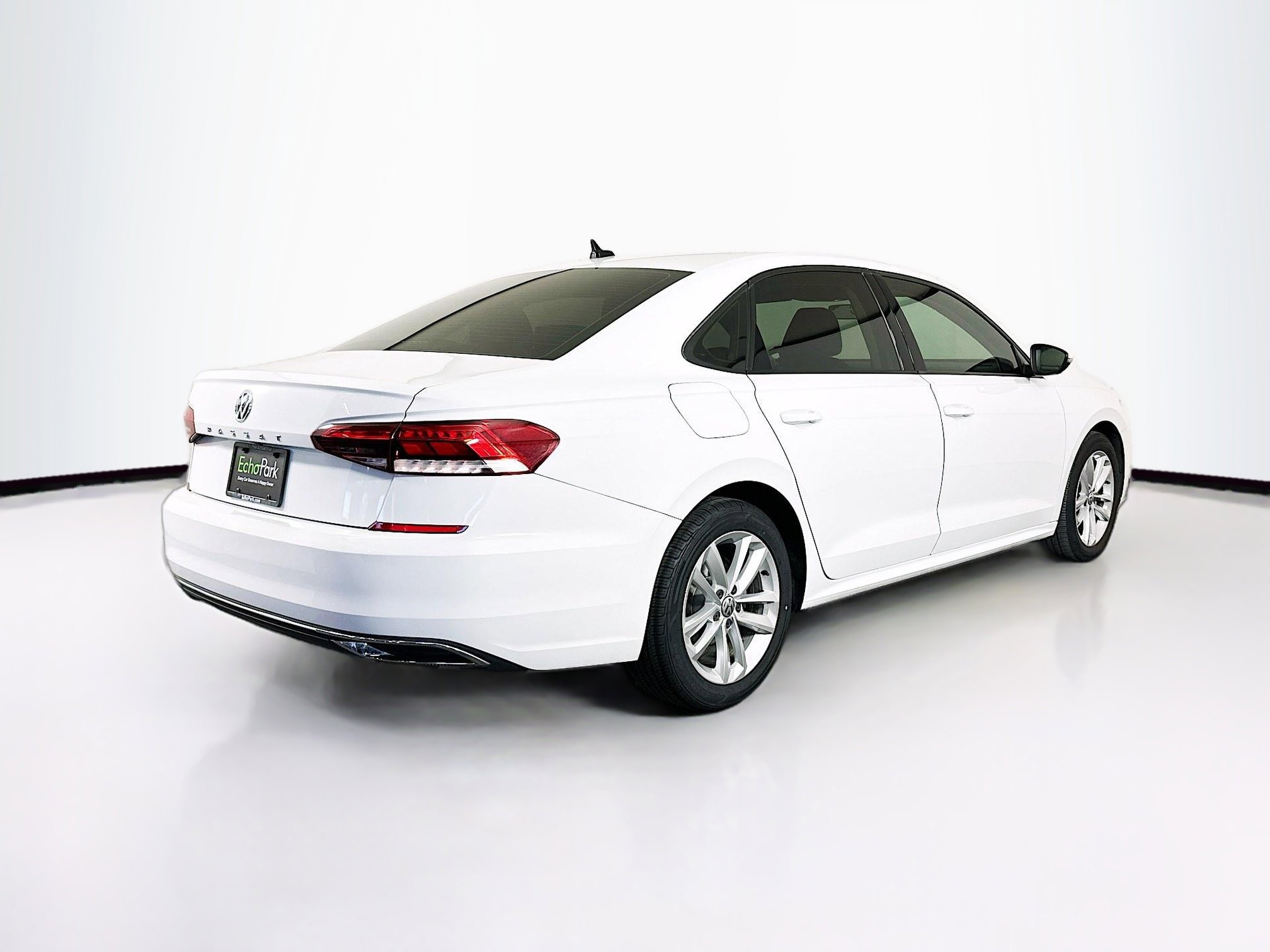 Used 2020 Volkswagen Passat 2.0T S image 9