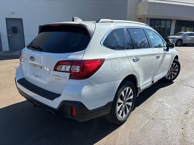 Used 2018 Subaru Outback 3.6R Touring w/ Popular Package #3 image 7