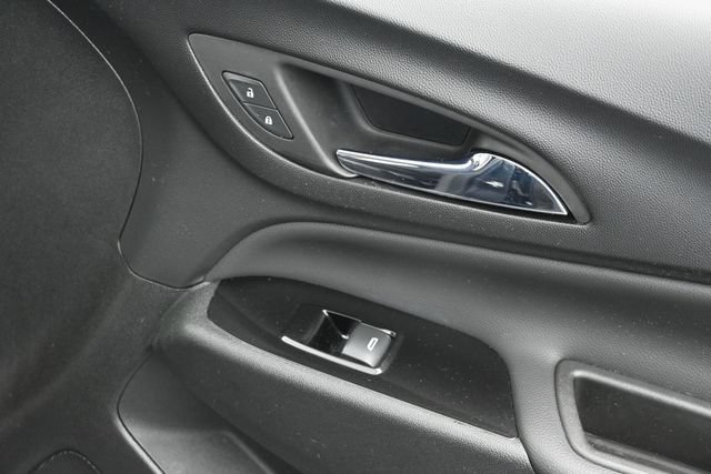 Used 2022 Chevrolet Equinox Premier FWD image 31