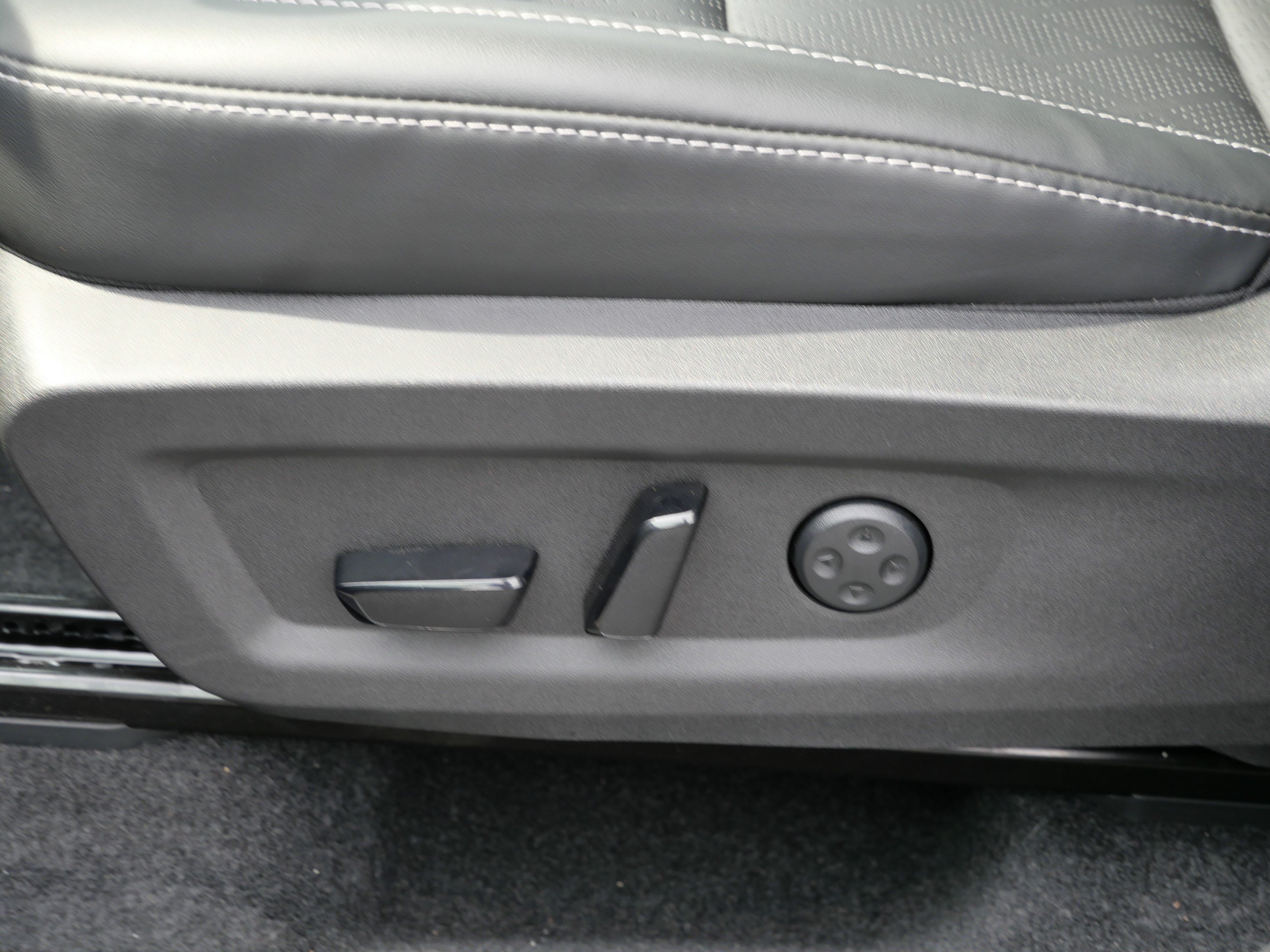 Used 2026 Nissan Murano Platinum w/ Cargo Package AWD/4WD image 18