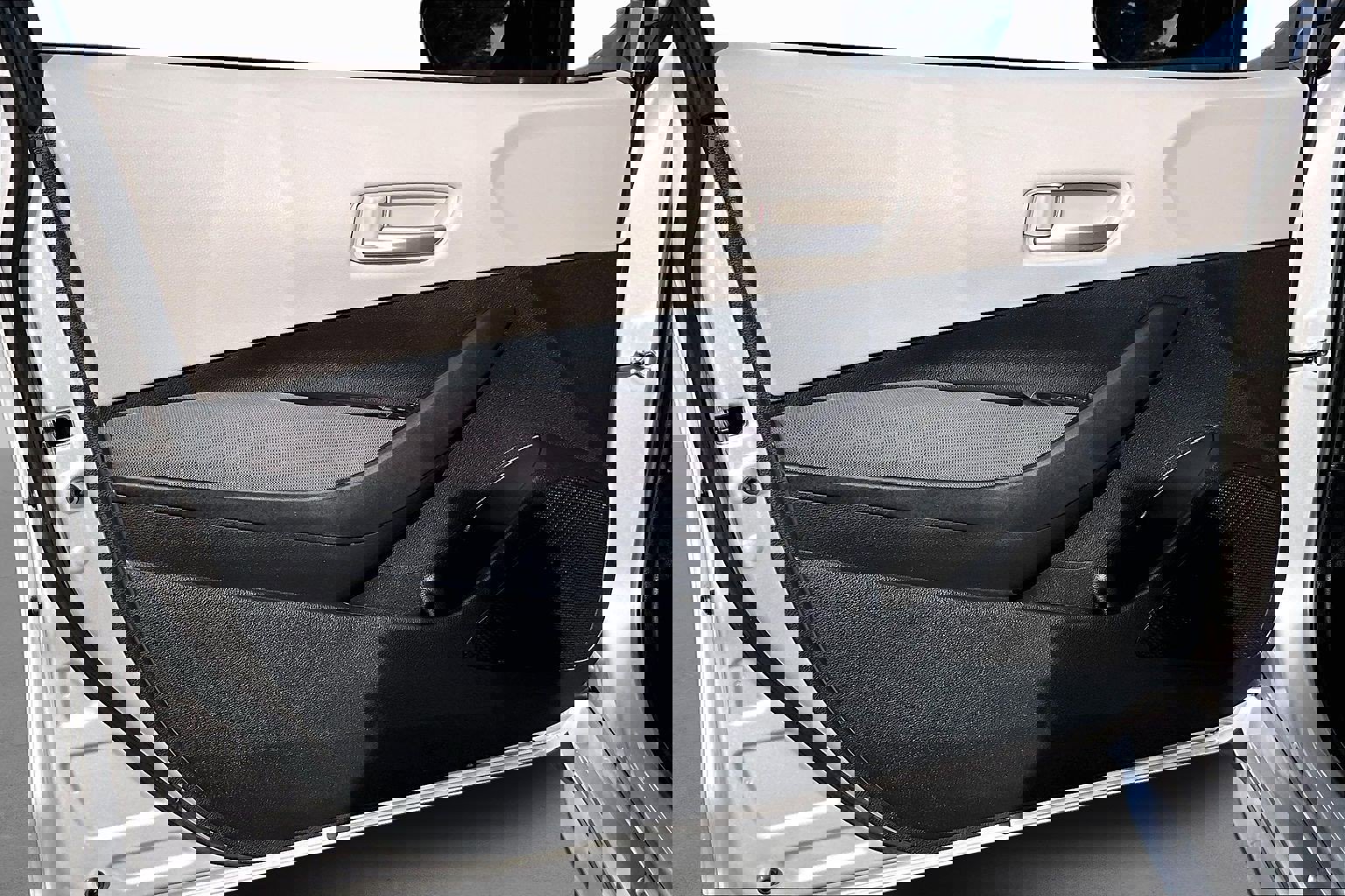 Used 2021 Toyota Corolla LE image 15