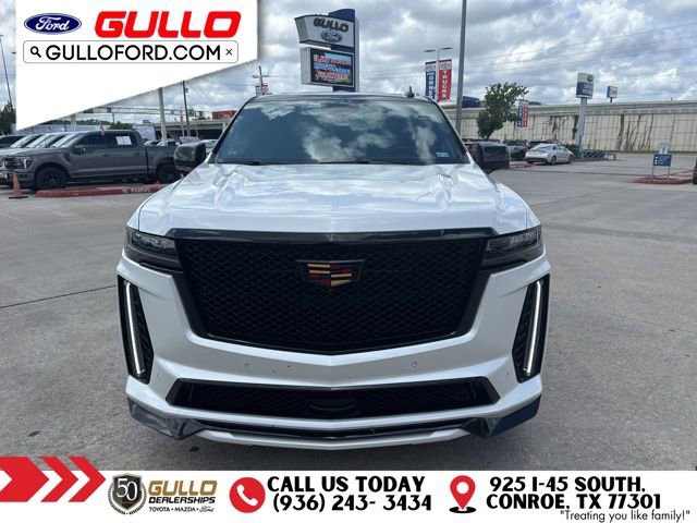 Used 2024 Cadillac Escalade V w/ LPO, ONYX Package AWD/4WD image 3