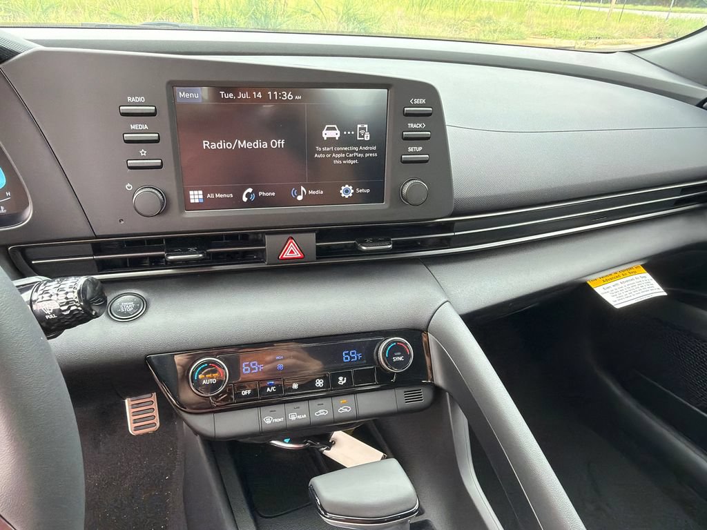 New 2026 Hyundai Elantra Sport FWD image 28