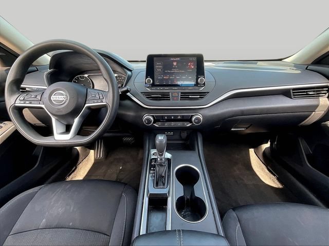 Used 2022 Nissan Altima 2.5 SV FWD image 9