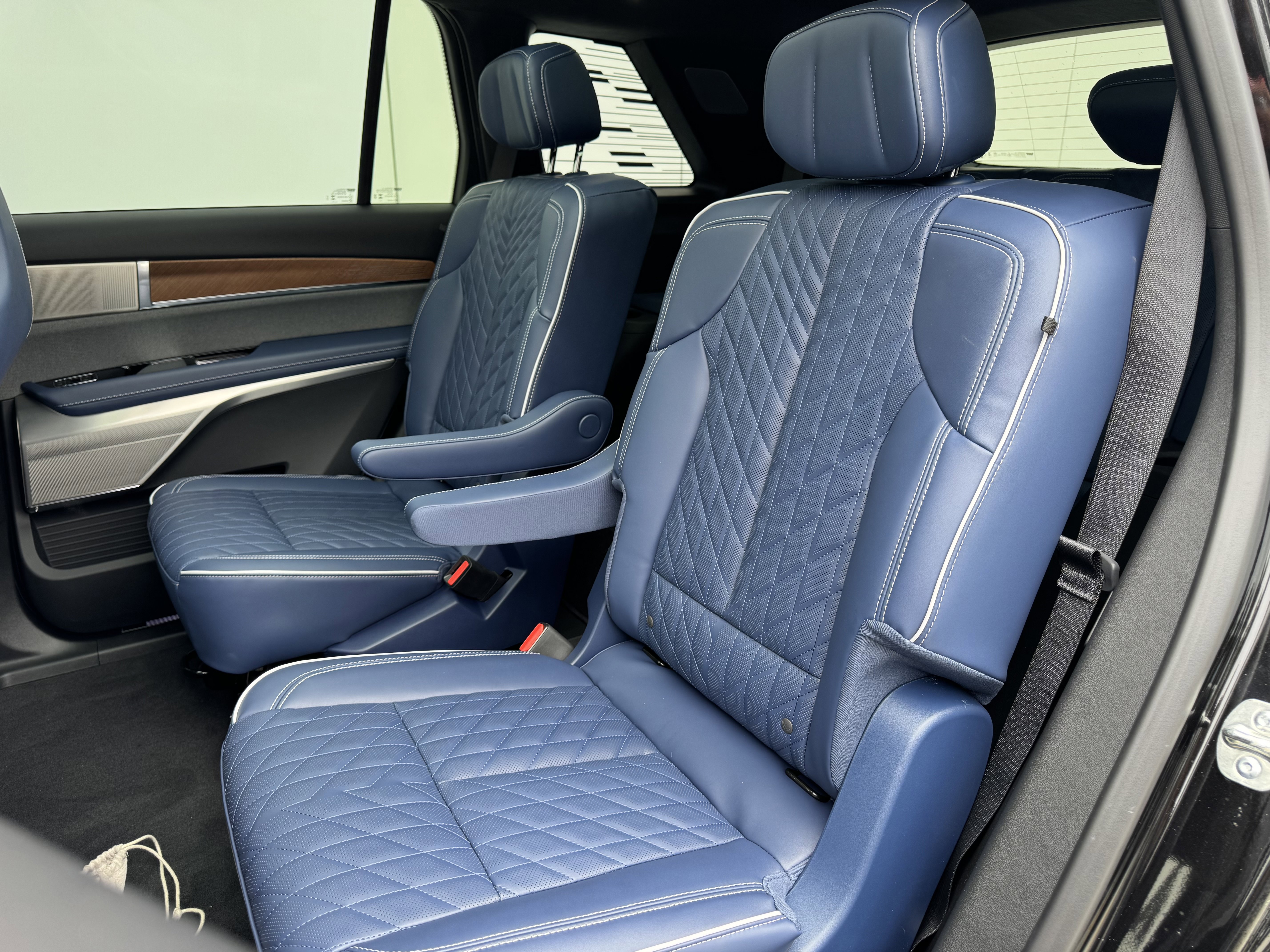 New 2026 Cadillac Vistiq Premium Luxury image 11