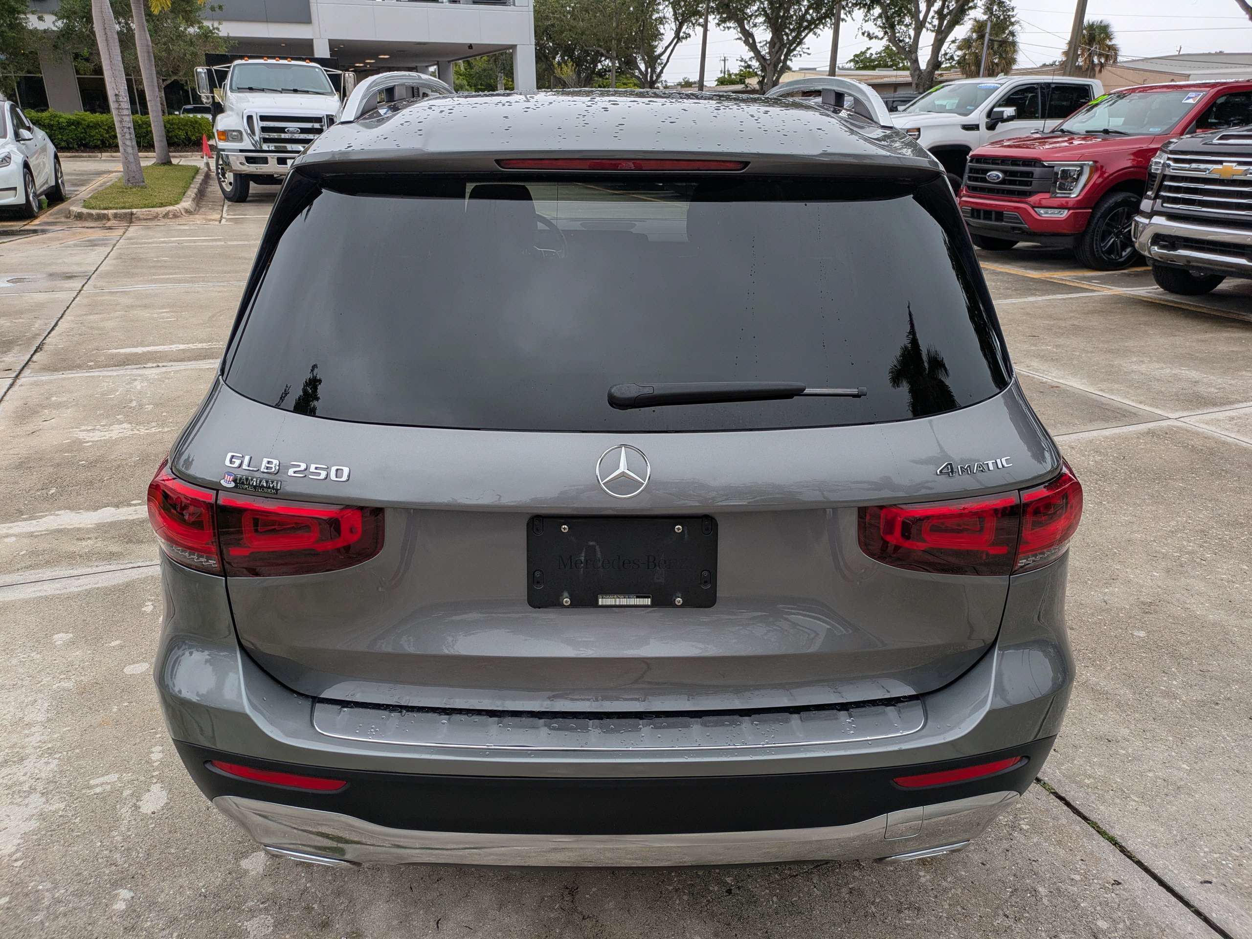 Used 2022 Mercedes-Benz GLB 250 4MATIC image 5
