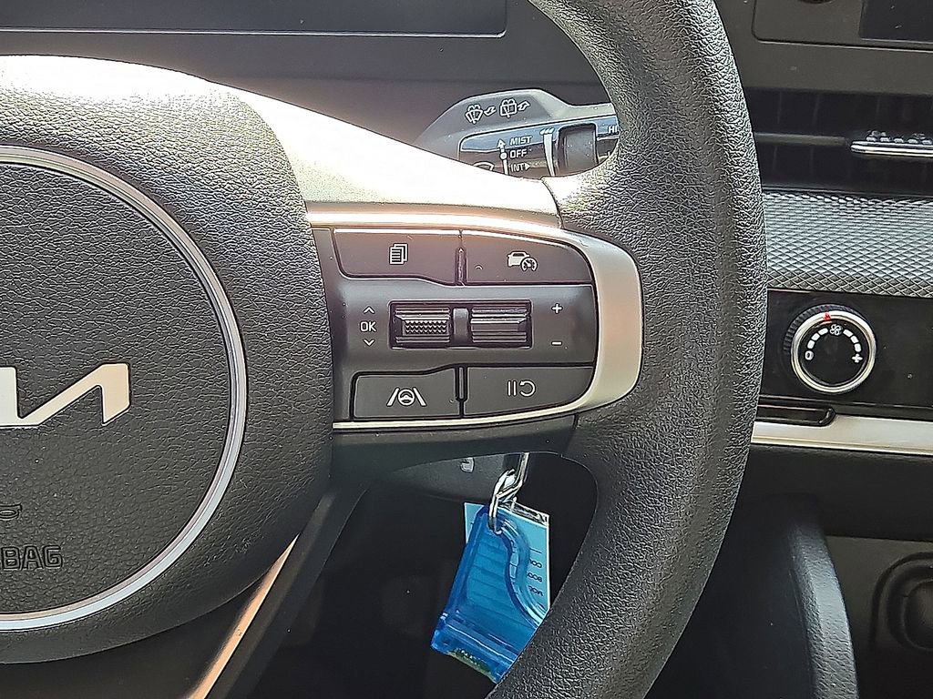 Used 2024 Kia Sportage LX image 18