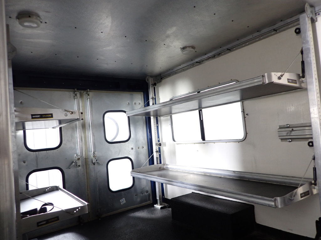 Used 1999 Chevrolet Express 3500 RWD image 21