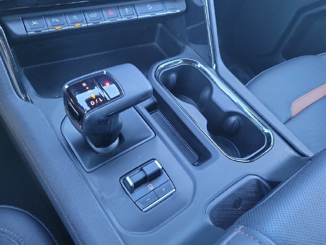 Used 2024 GMC Sierra 1500 AT4 w/ Technology Package AWD/4WD image 23