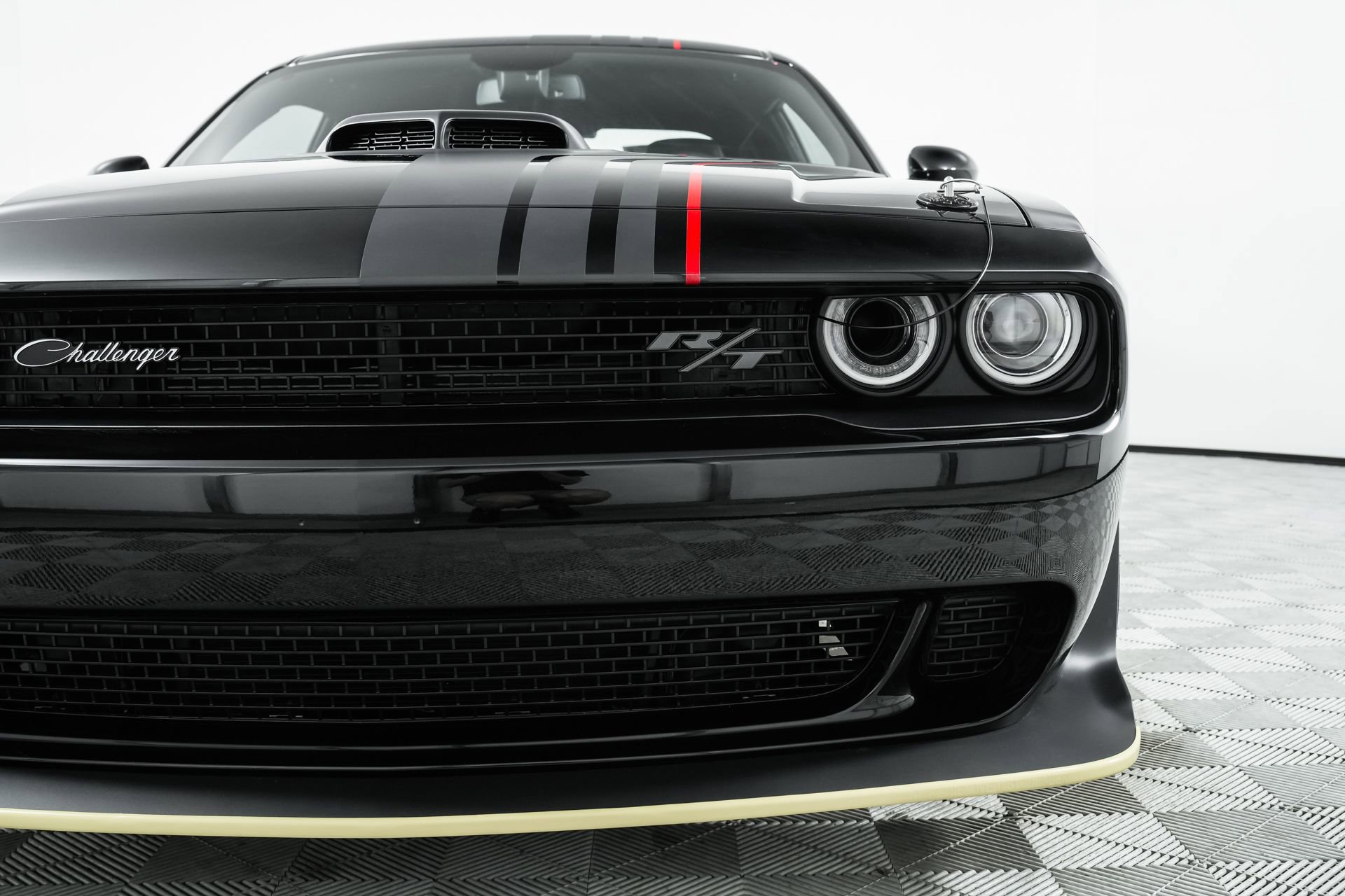 Used 2023 Dodge Challenger R/T Scat Pack RWD image 46