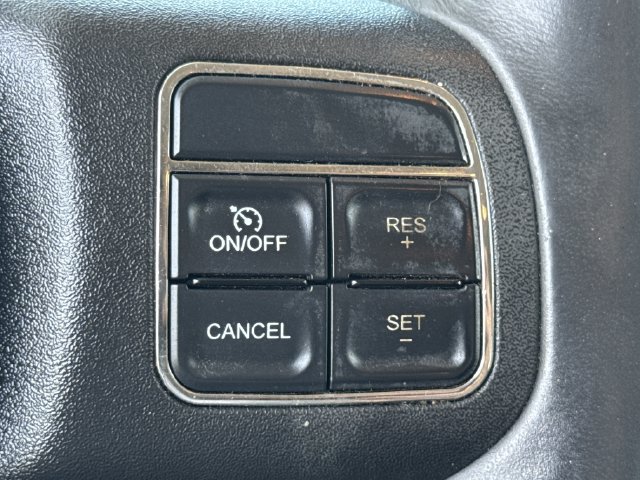 Used 2014 Jeep Compass Latitude FWD image 34