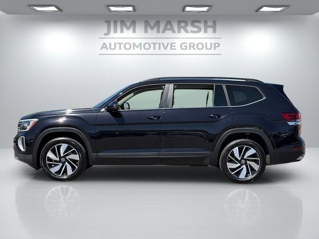 Used 2025 Volkswagen Atlas SE AWD/4WD image 3