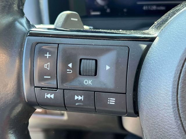 Used 2023 Nissan Rogue Platinum w/ Platinum Premium Package AWD/4WD image 23