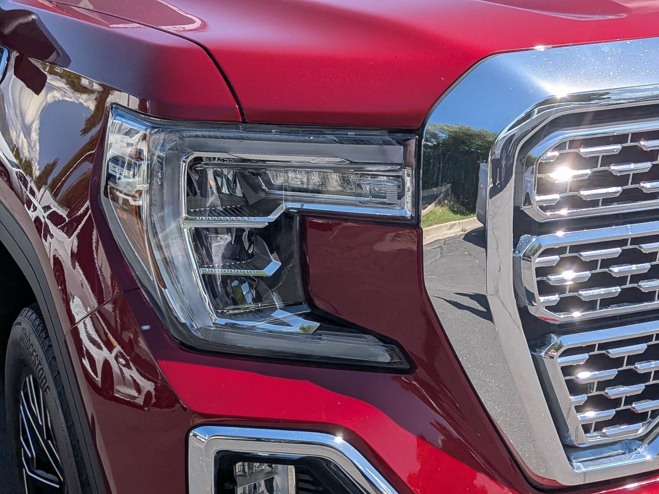 Used 2019 GMC Sierra 1500 Denali w/ Denali Ultimate Package AWD/4WD image 11