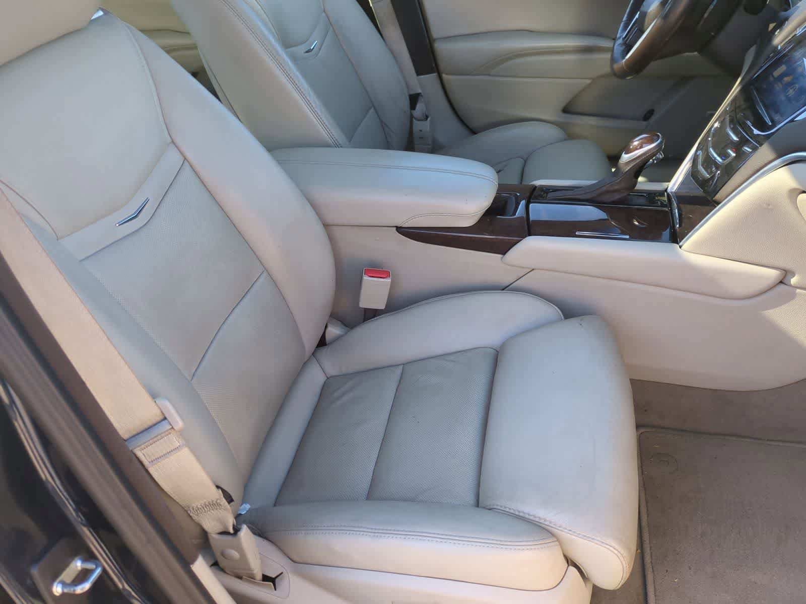 Used 2013 Cadillac XTS Premium AWD/4WD image 23