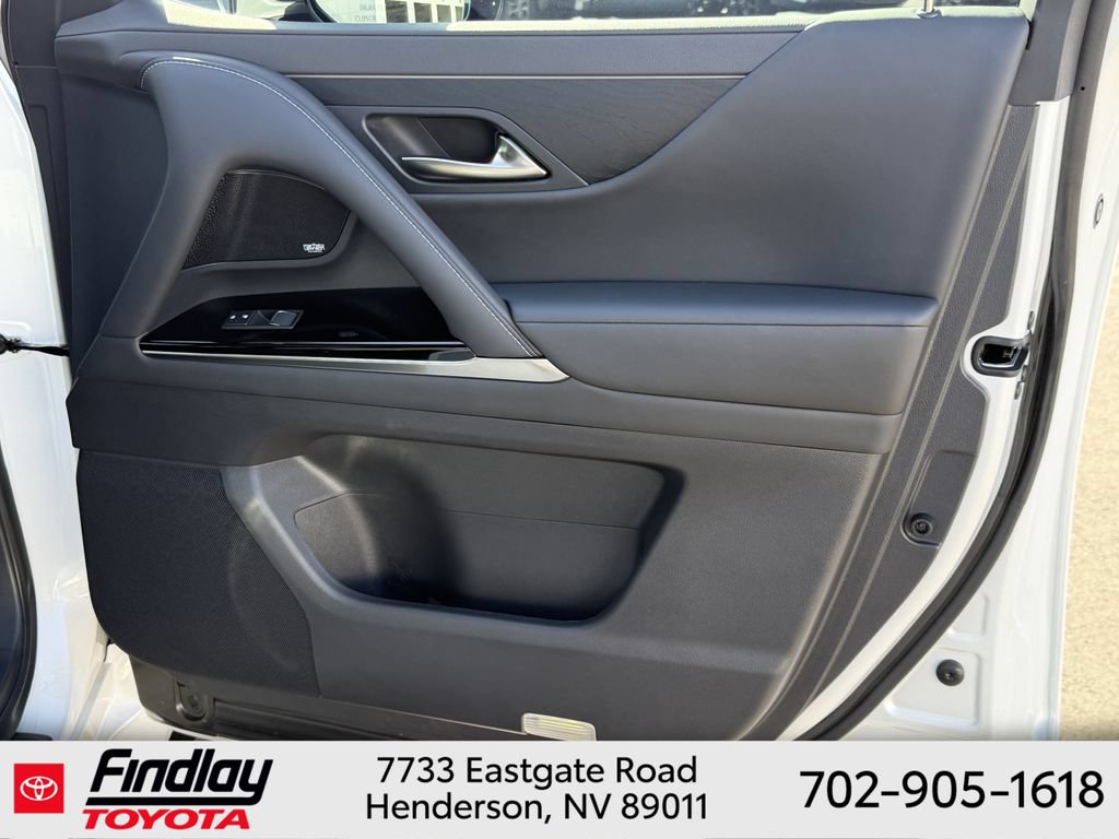 Used 2026 Lexus LX 700h Luxury w/ Appearance Package AWD/4WD image 18