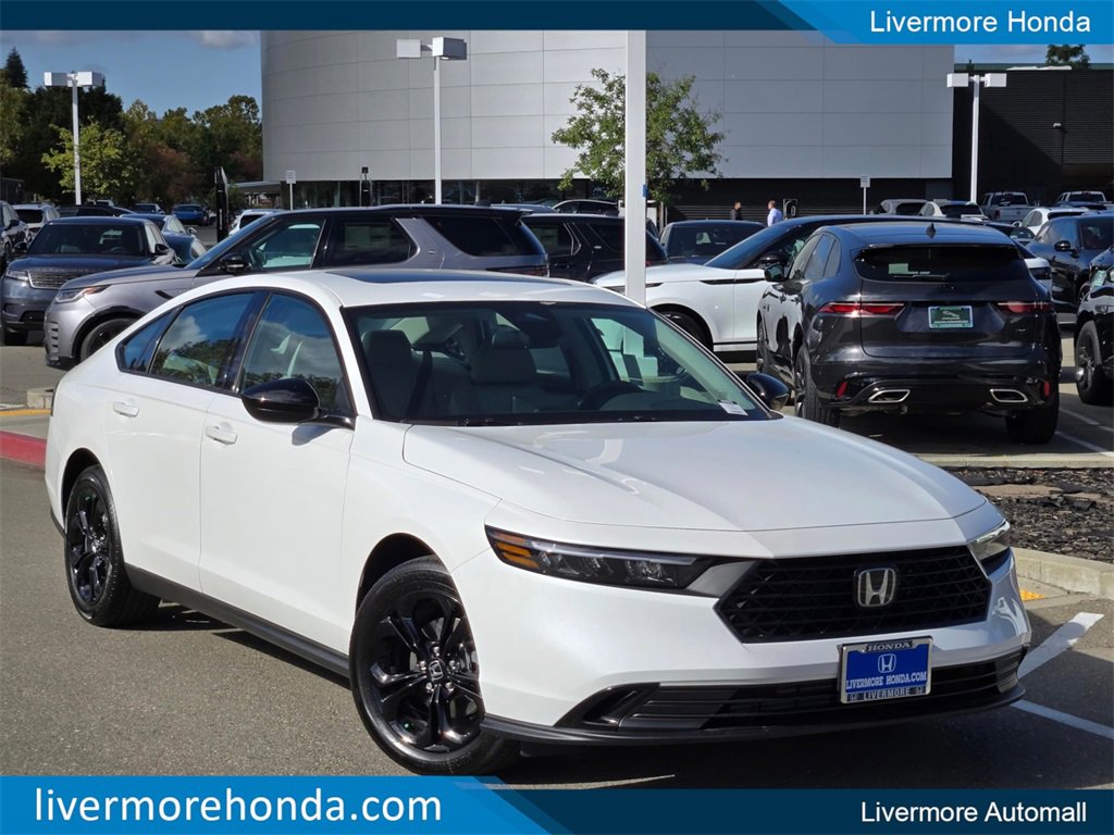 New 2025 Honda Accord SE