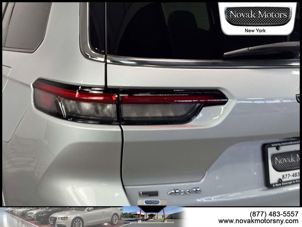 Used 2021 Jeep Grand Cherokee L Overland image 6