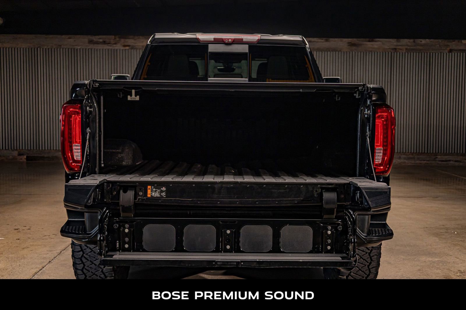 Used 2022 GMC Sierra 2500 AT4 w/ AT4 Premium Plus Package image 8