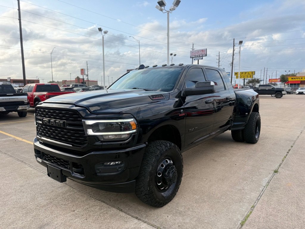 Used 2022 RAM 3500 Lone Star w/ Level C Equiment Group
