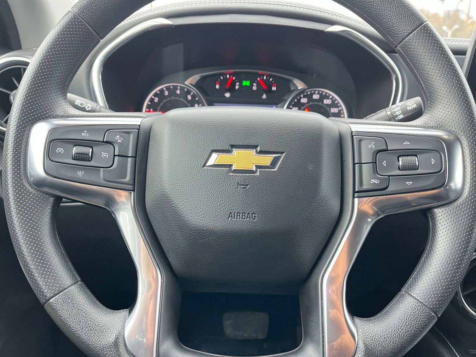 Used 2025 Chevrolet Blazer LT image 28