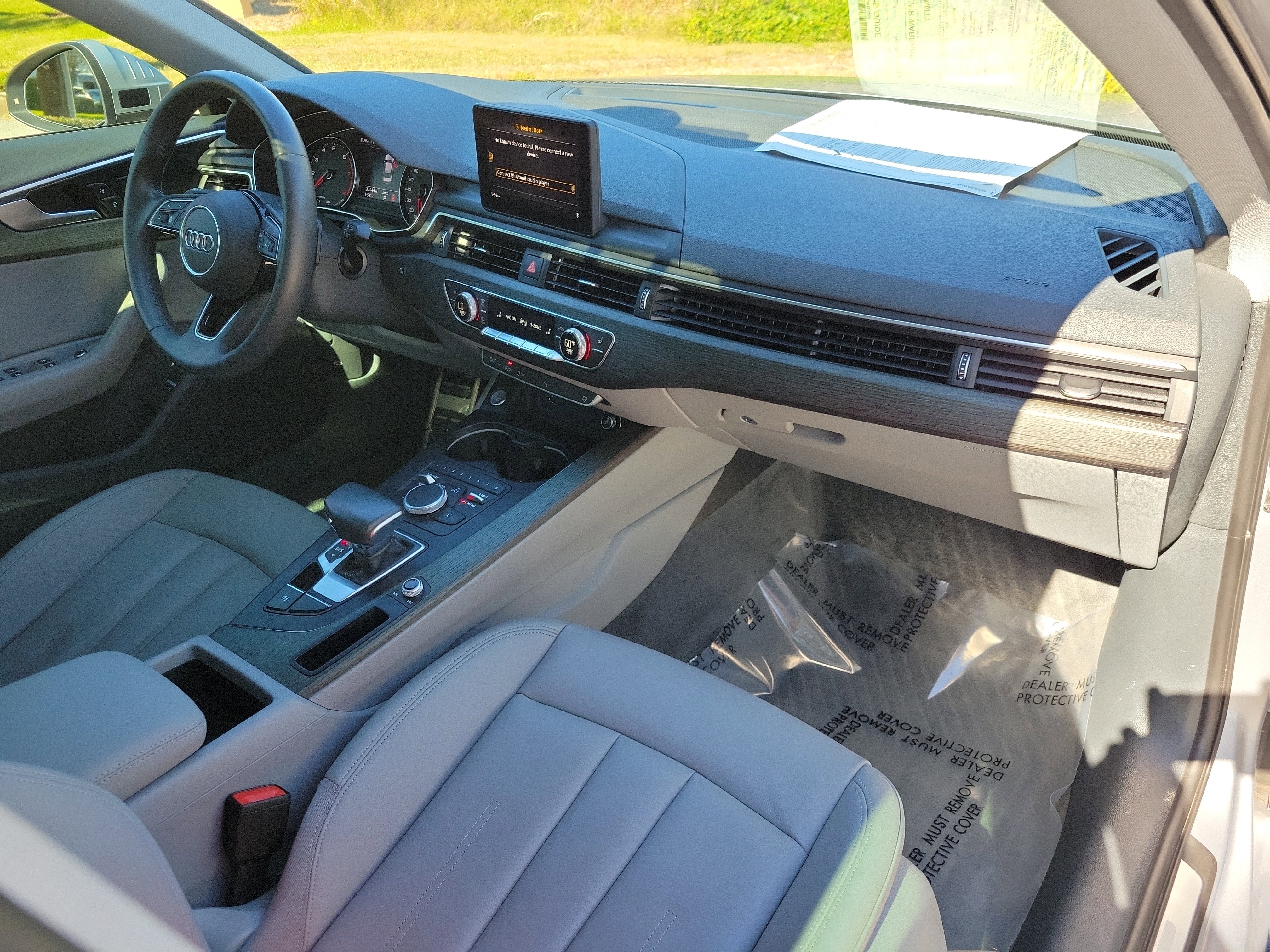 Used 2019 Audi A4 2.0T Premium image 11