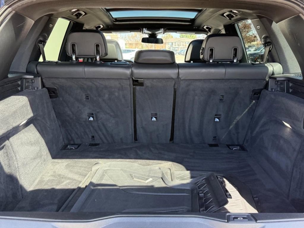Used 2022 BMW X5 xDrive40i w/ M Sport Package AWD/4WD image 5