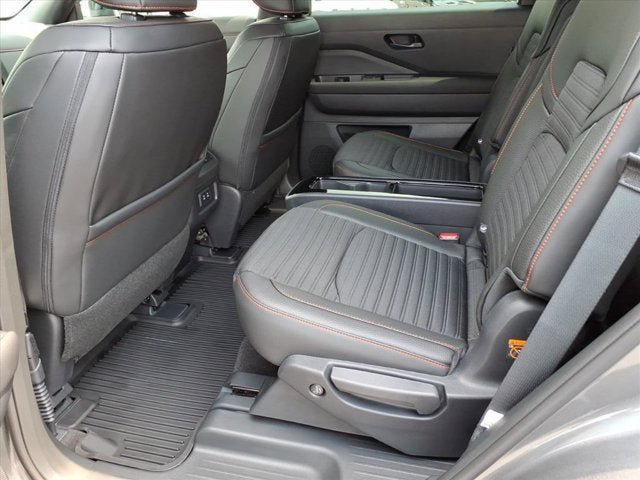 New 2026 Nissan Pathfinder Rock Creek w/ Rock Creek Premium Package AWD/4WD image 5