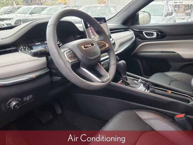 Used 2023 Jeep Compass Limited AWD/4WD image 9