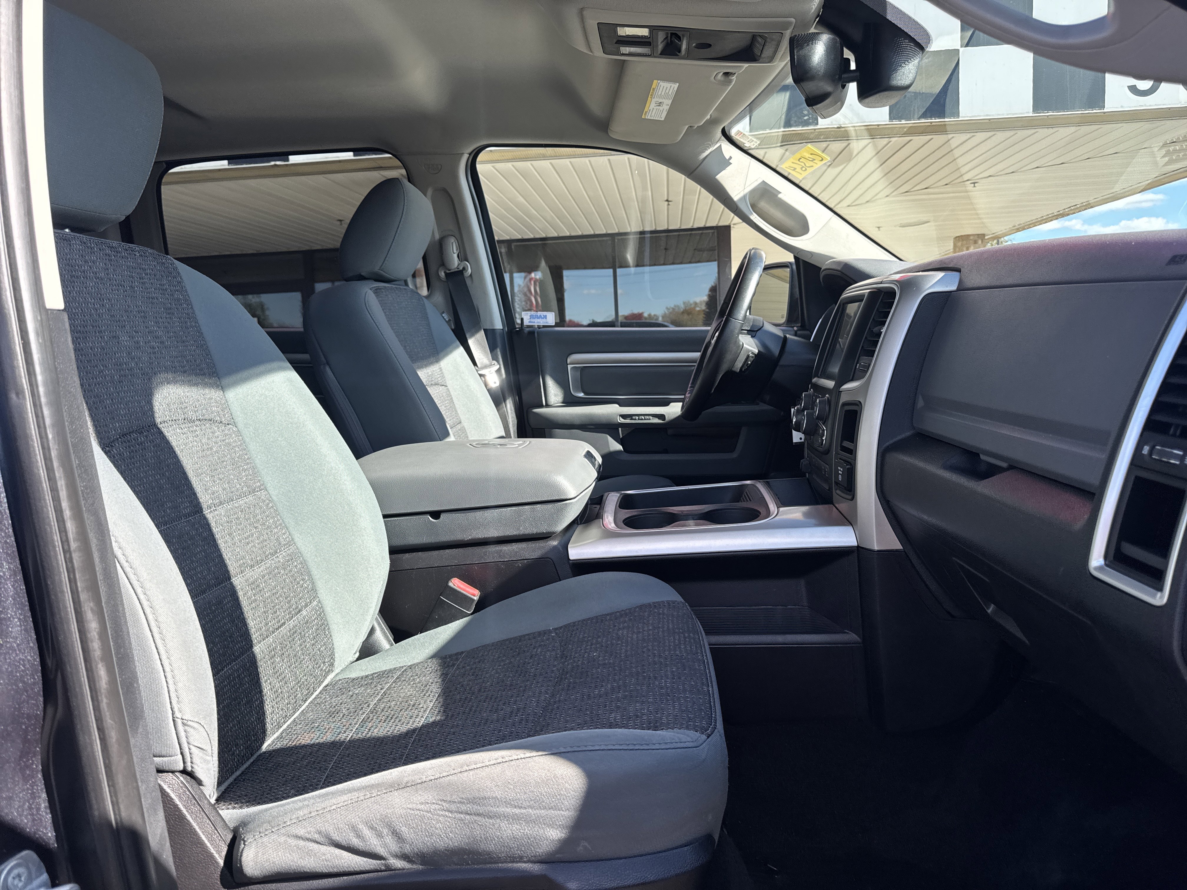 Used 2016 RAM 1500 Outdoorsman image 26