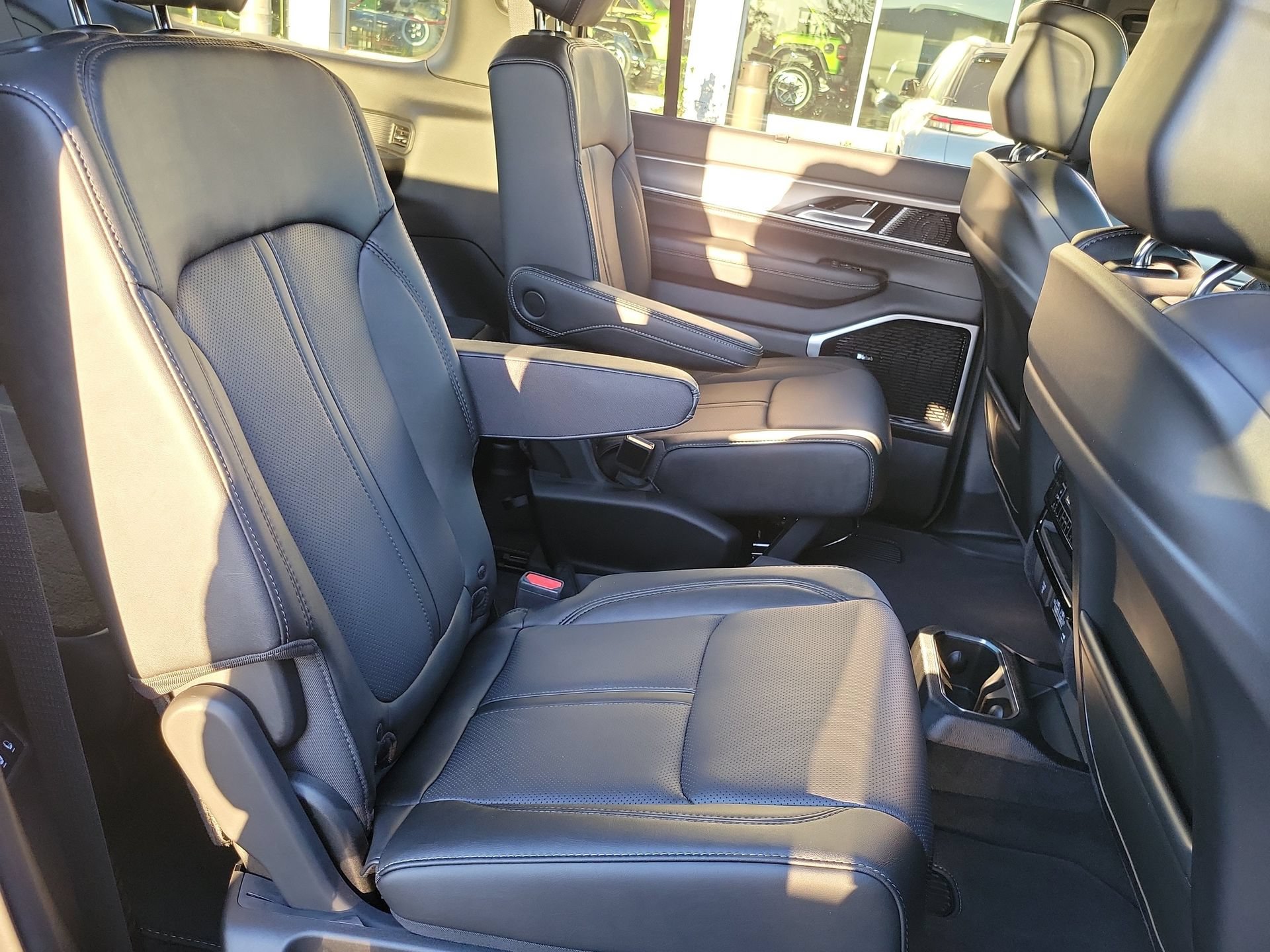 New 2026 Jeep Grand Wagoneer Limited AWD/4WD image 21
