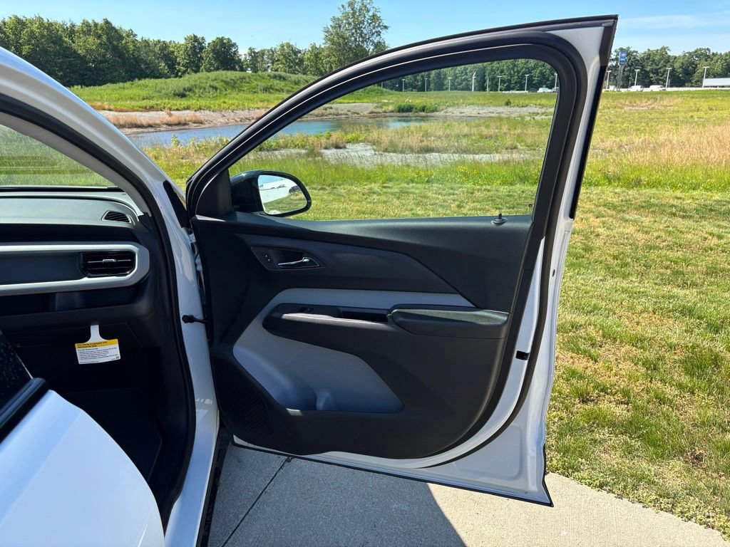 New 2027 Chevrolet Bolt RS FWD image 23