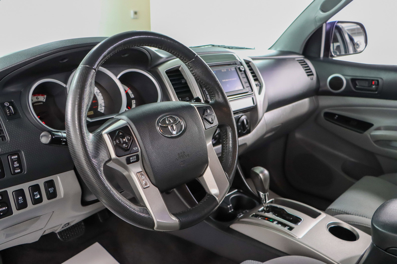 Used 2015 Toyota Tacoma 4x4 Double Cab image 24