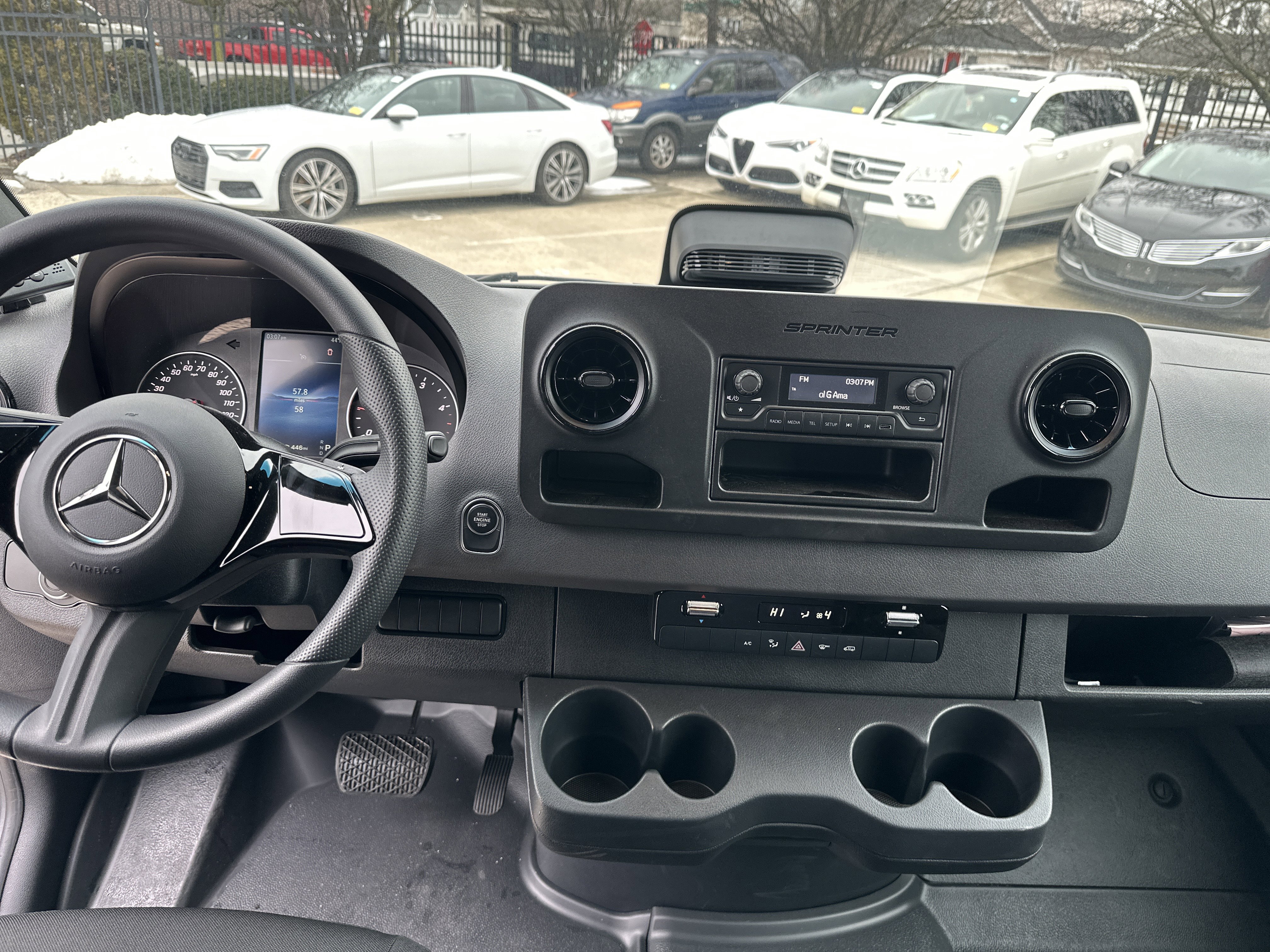 Used 2025 Mercedes-Benz Sprinter 2500 image 23