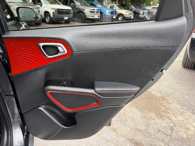 Used 2023 Kia Soul GT-Line FWD image 31