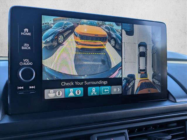 Used 2023 Honda Pilot TrailSport image 13