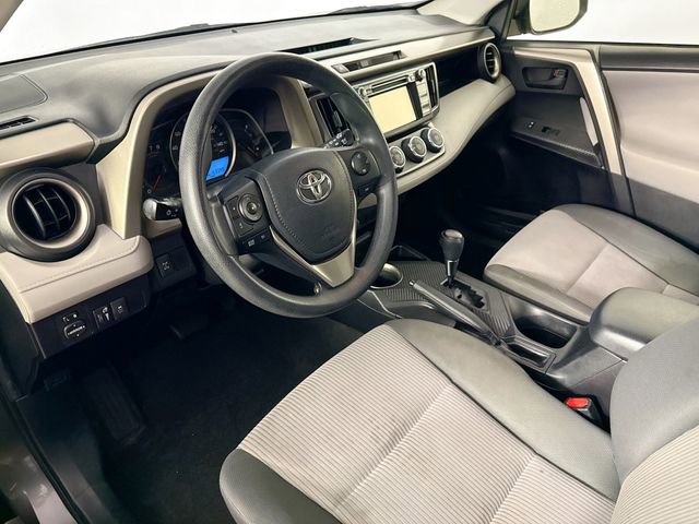 Used 2015 Toyota RAV4 LE image 18