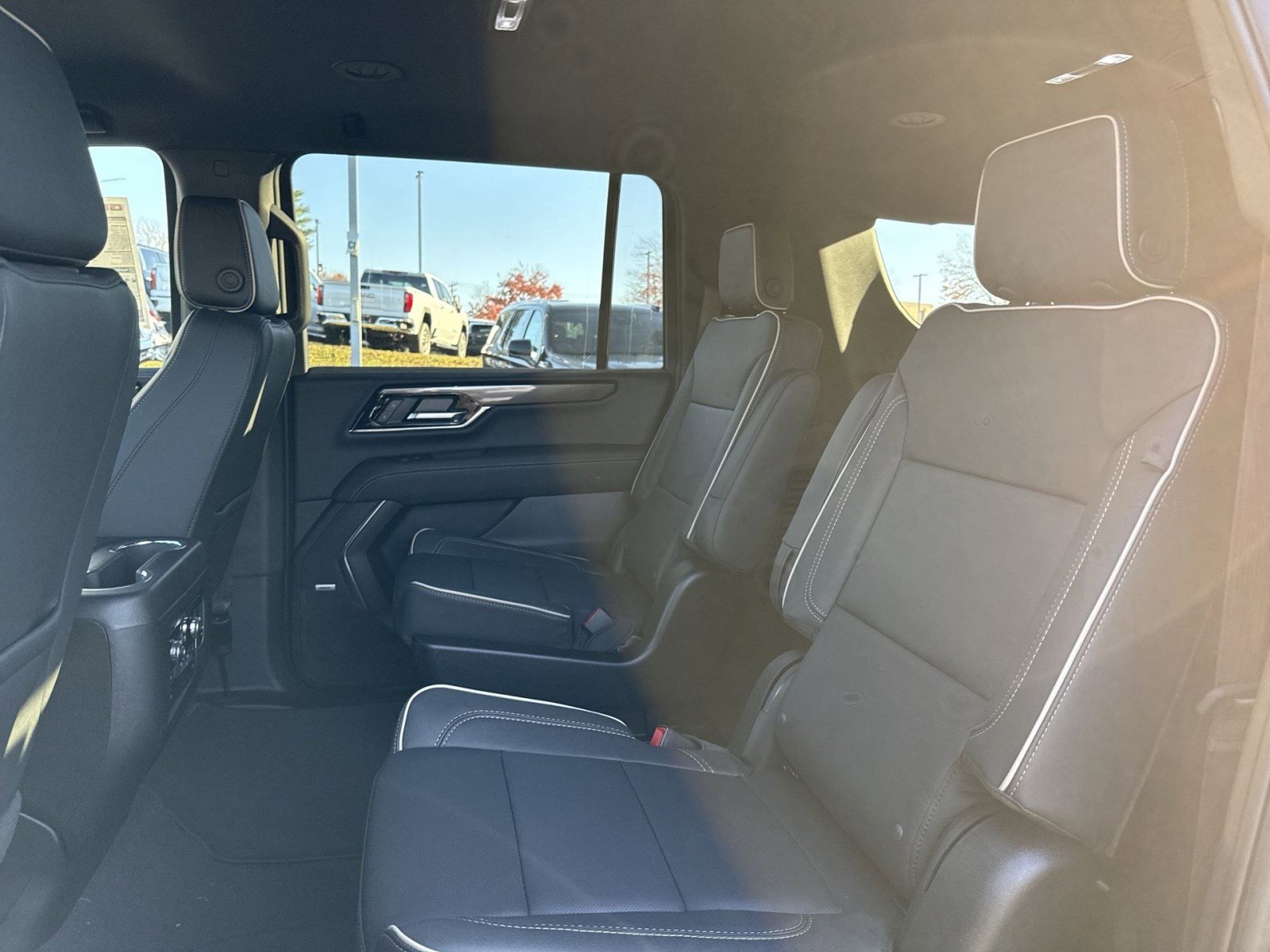 New 2026 GMC Yukon XL Elevation image 22