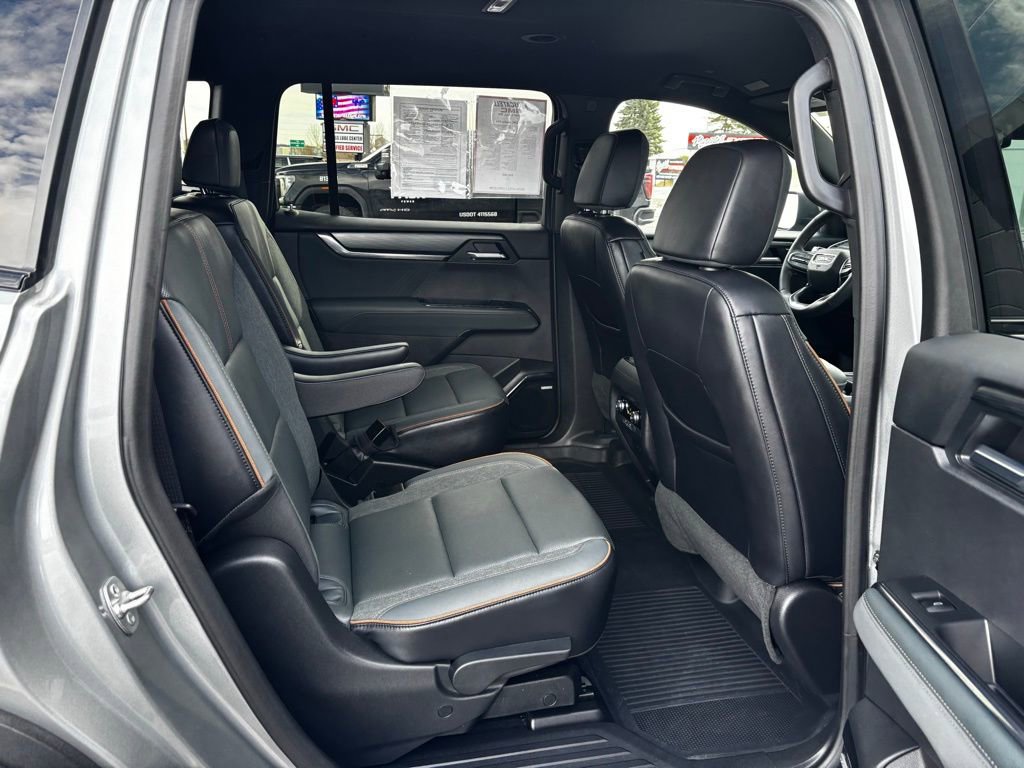 Used 2025 GMC Acadia AT4 w/ LPO, Floor Liner Package image 25