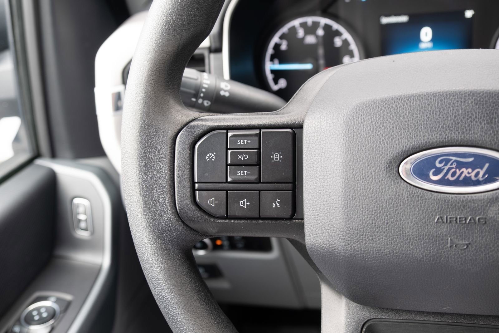 Used 2023 Ford F150 XLT AWD/4WD image 6