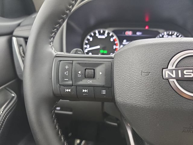 Used 2026 Nissan Rogue SV FWD image 17