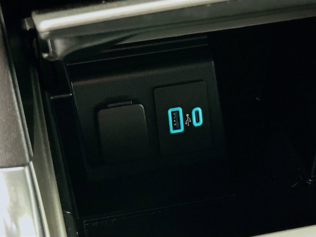 Used 2020 Ford Explorer ST w/ ST Street Pack image 33